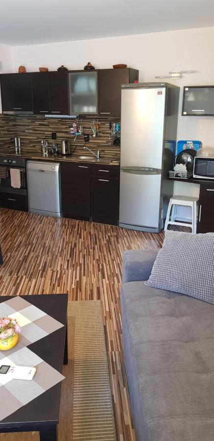 Apartment With Green Terrace Burgas Luaran gambar