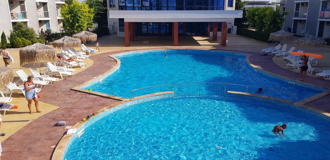 Apartment With Green Terrace Burgas Luaran gambar